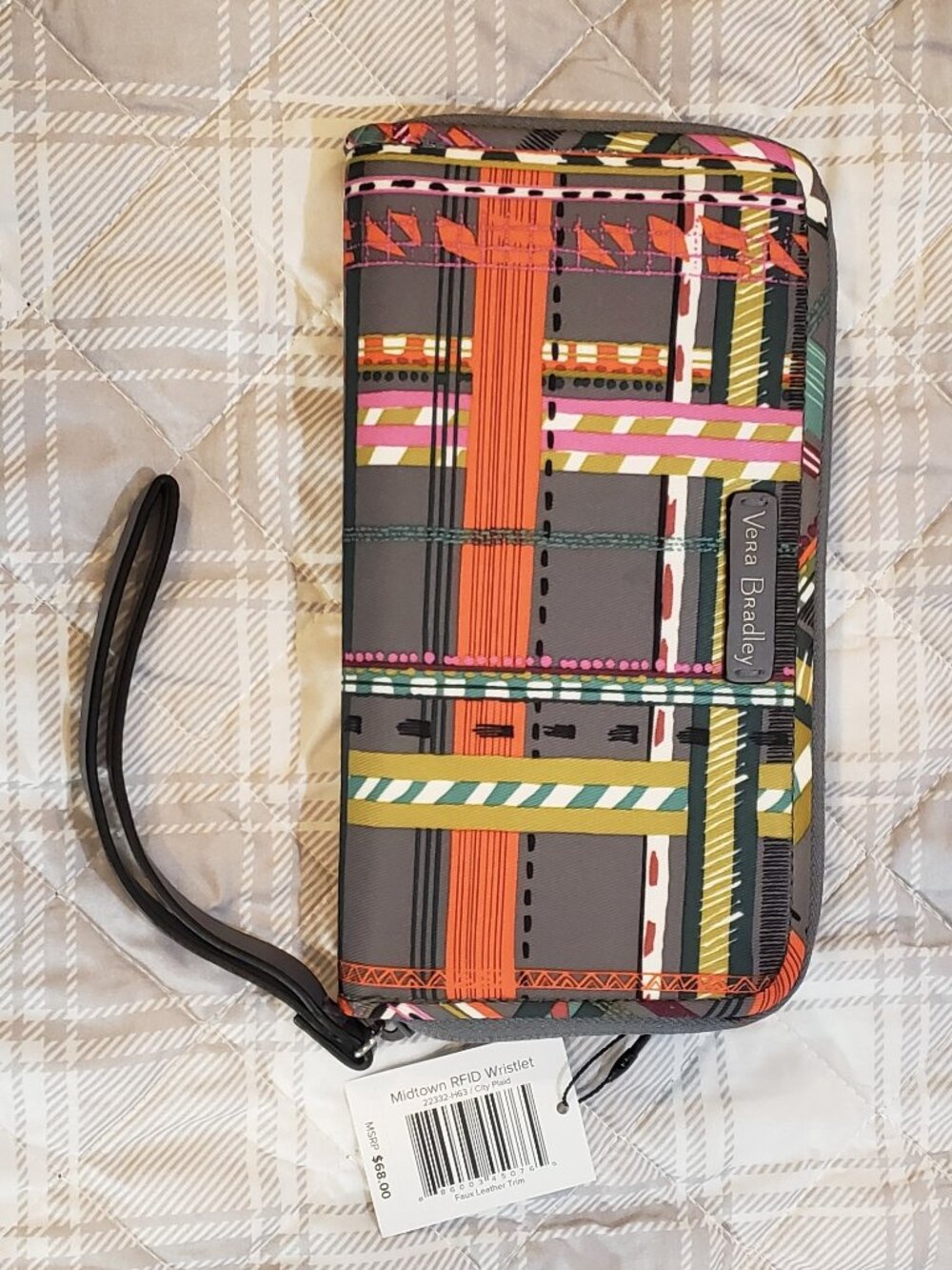 Vera Bradley Women's Midtown RFID wristlet wallet in "City Plaid" NWT - Picture 1 of 5